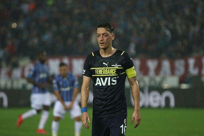 Fenerbahçenin 10 numarası Mesut Özil İstanbula veda mı ediyor Katardan dev teklif