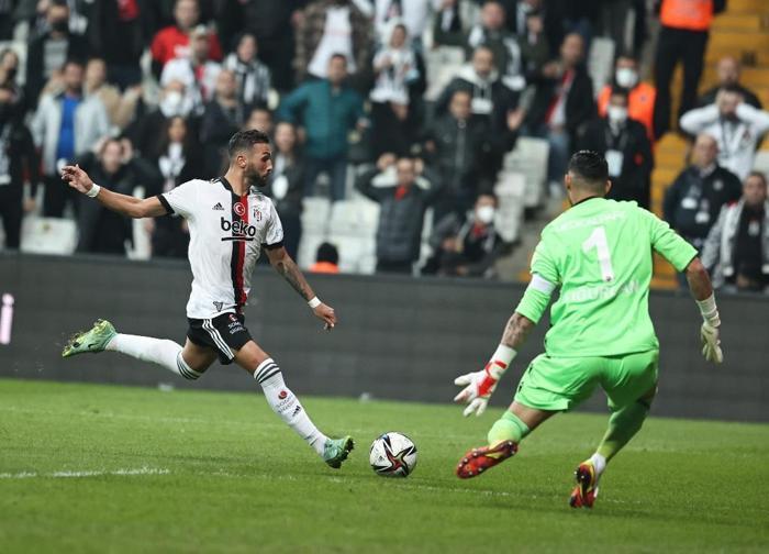 Fanatik yazarları Beşiktaş - Trabzonspor maçını değerlendirdi