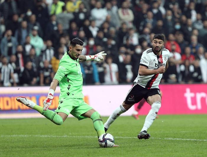 Fanatik yazarları Beşiktaş - Trabzonspor maçını değerlendirdi