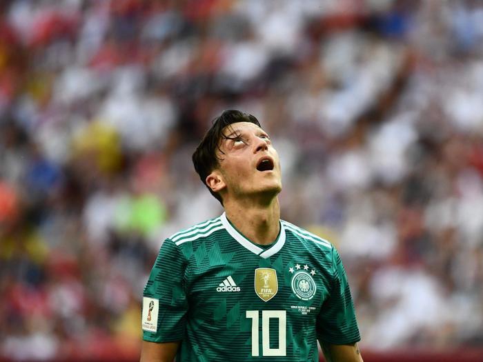Lothar Matthaus: Mesut Özile öfkeliyiz çünkü...