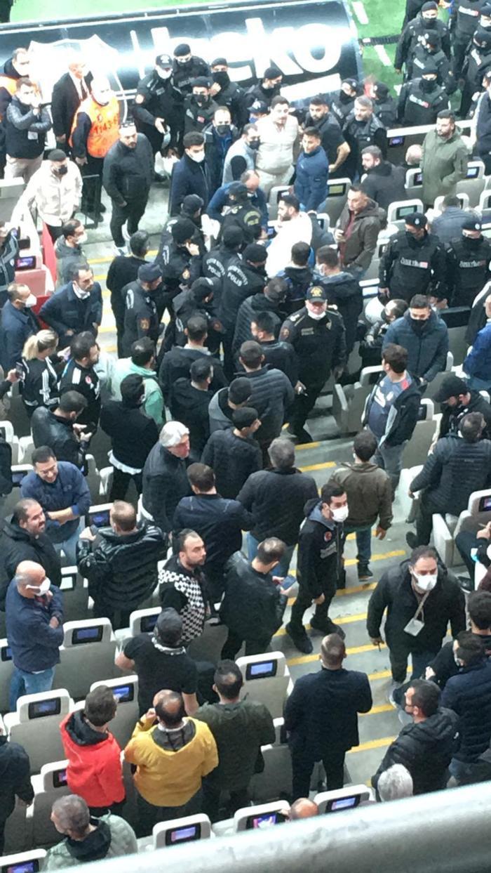 Beşiktaş-Trabzonspor maçında gerginlik Polis müdahale etti...