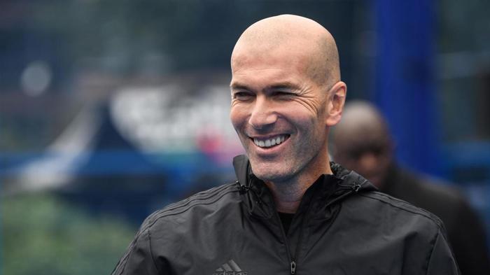 13) Zinedine Zidane