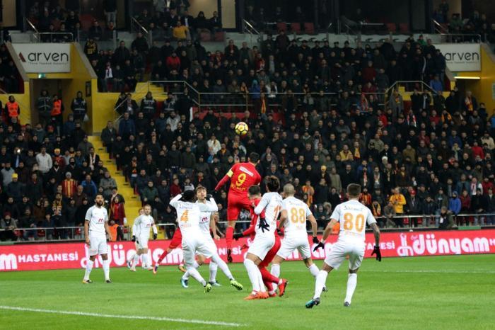 Badji atılırdı (Tunç Kayacı)