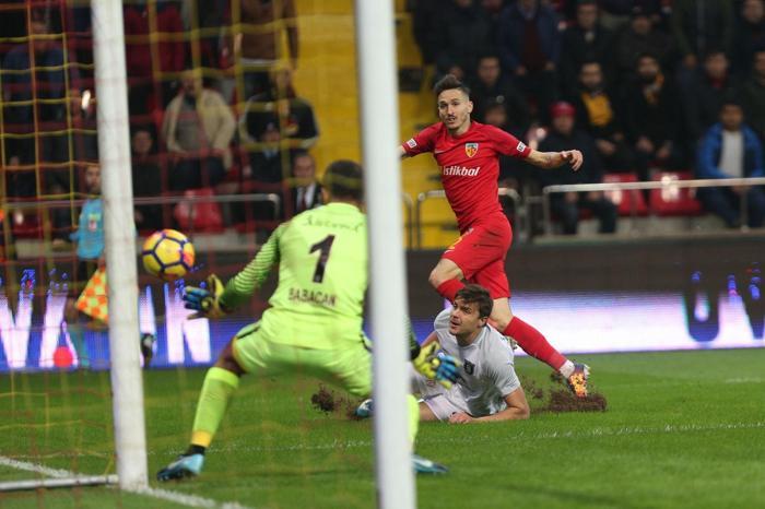 Fanatik yazarlarının Kayserispor - Başakşehir maçı yorumları