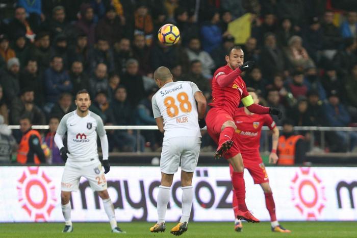 Fanatik yazarlarının Kayserispor - Başakşehir maçı yorumları