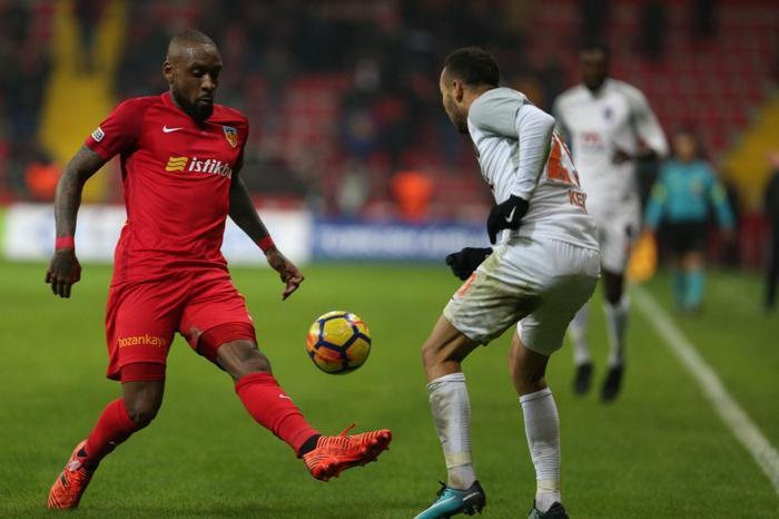 Fanatik yazarlarının Kayserispor - Başakşehir maçı yorumları
