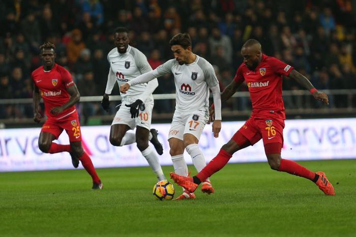Fanatik yazarlarının Kayserispor - Başakşehir maçı yorumları