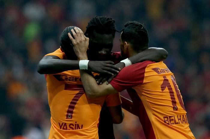 Devler arasında bir Türk kulübü