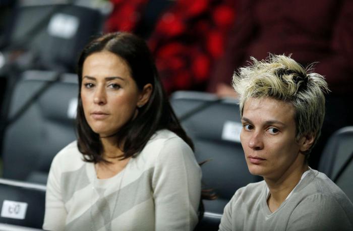 Ünlüler Maria Sharapova için akın etti