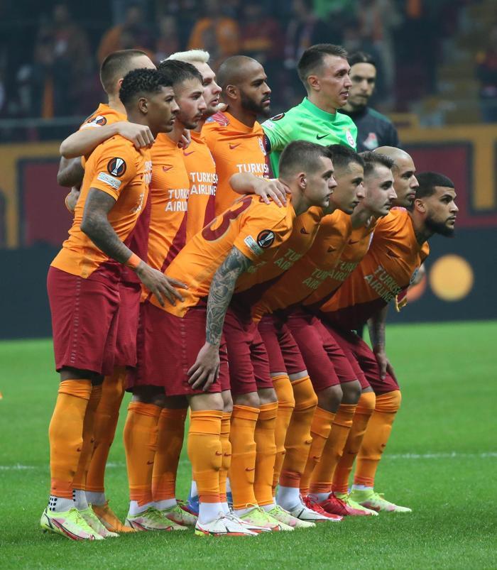 Fanatik yazarları Galatasarayın Lokomotiv Moskova beraberliğini yazdı