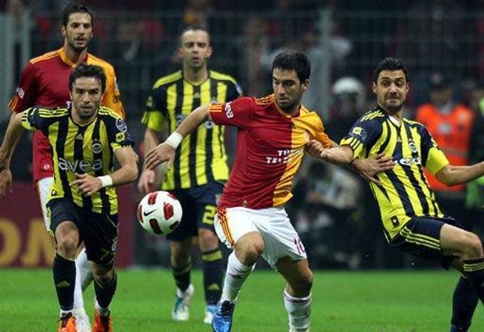 İNTERNETTE DERBİ GEYİKLERİ