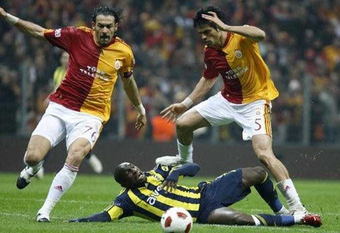 İNTERNETTE DERBİ GEYİKLERİ