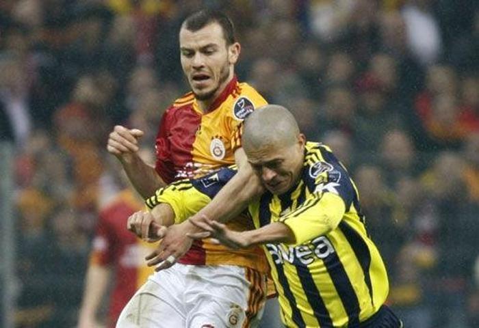 İNTERNETTE DERBİ GEYİKLERİ