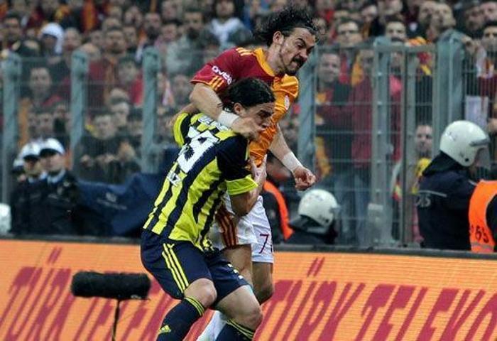 İNTERNETTE DERBİ GEYİKLERİ