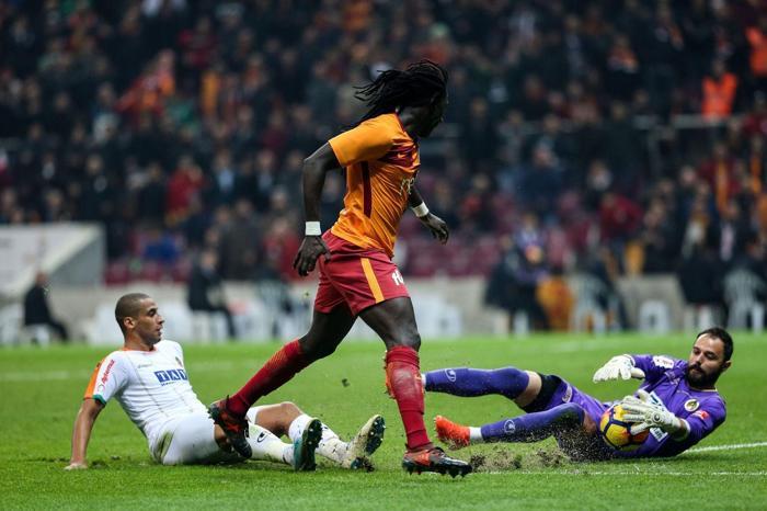 Fanatik yazarlarının Galatasaray - Aytemiz Alanyaspor maçı yorumları