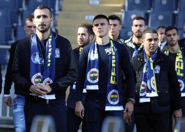 Flaş iddia Fenerbahçeli Eljif Elmasa dünya devinden 20 milyon euro