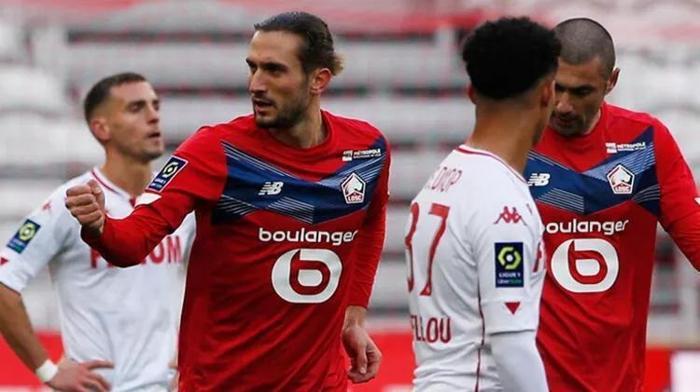 GALATASARAYA SICAK BAKIYOR