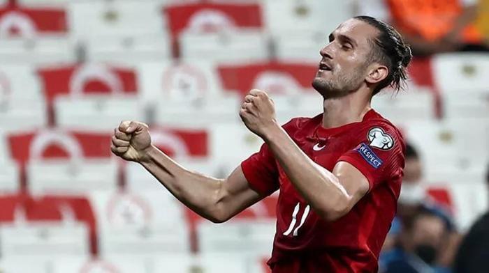 GALATASARAY 6 AYLIĞINA KİRALAMAK İSTİYOR