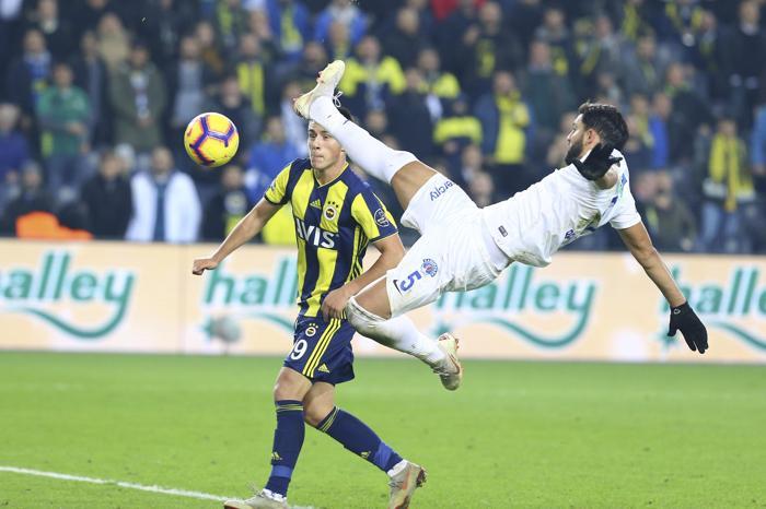 Fanatik yazarlarının Fenerbahçe - Kasımpaşa maçı yorumları