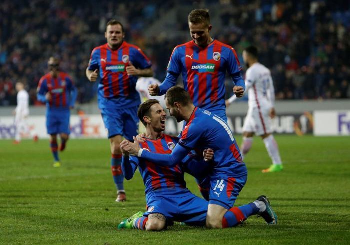 UEFA Avrupa Liginde tur atlayan takımlar belli oldu