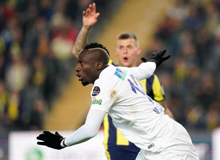 Fanatik yazarlarının Fenerbahçe - Kasımpaşa maçı yorumları