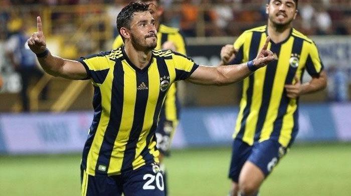 Kariyerime futsal ile Parana kulübünde başladım