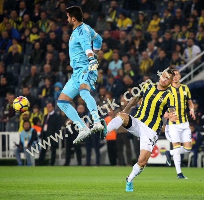 Skrtel ve İsmail Köybaşı arasında gerilim