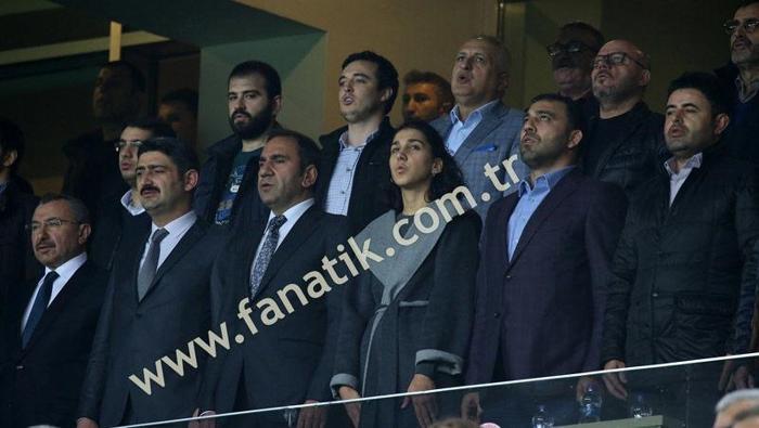 Skrtel ve İsmail Köybaşı arasında gerilim