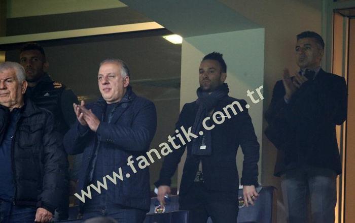 Skrtel ve İsmail Köybaşı arasında gerilim