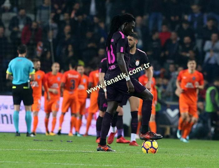Fanatik yazarlarının Başakşehir - Galatasaray maçı yorumları