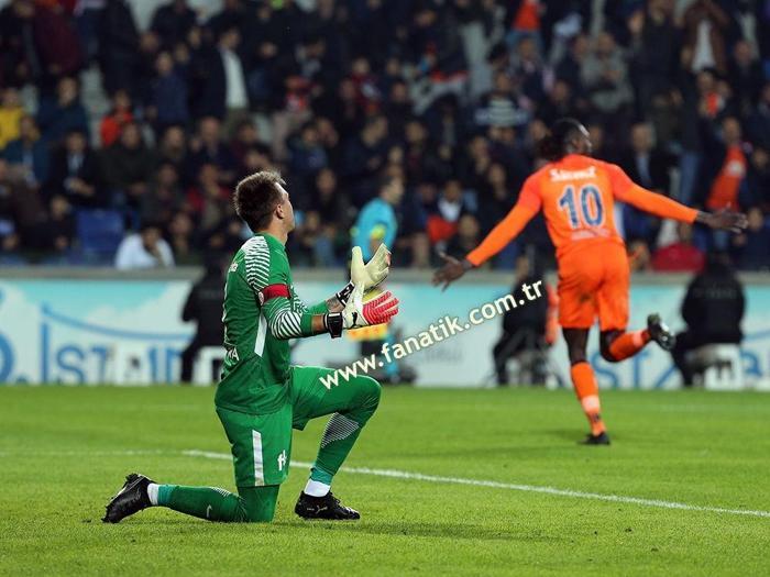 Fanatik yazarlarının Başakşehir - Galatasaray maçı yorumları