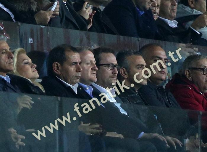 Dursun Özbeki hiç böyle görmediniz