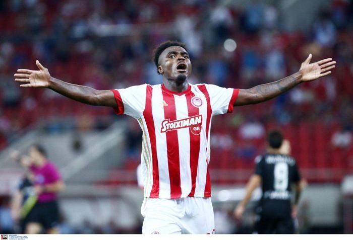 Emmanuel Emenike dönüyor