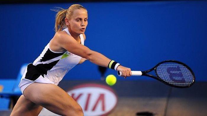 Jelena Dokic babasından şiddet görmüş
