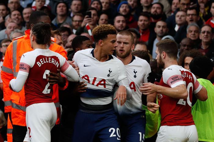 Arsenal-Tottenham maçına çıkan olaylar damga vurdu