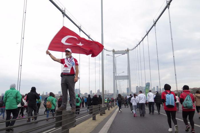 İstanbul Maratonuna damga vuran kareler...