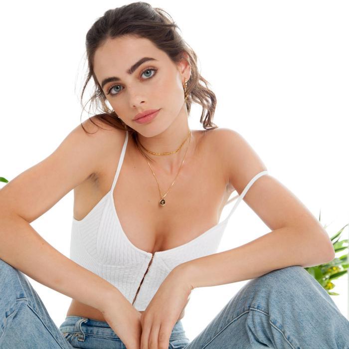 Messinin elini ayağına dolaştıran güzel model Yael Shelbia