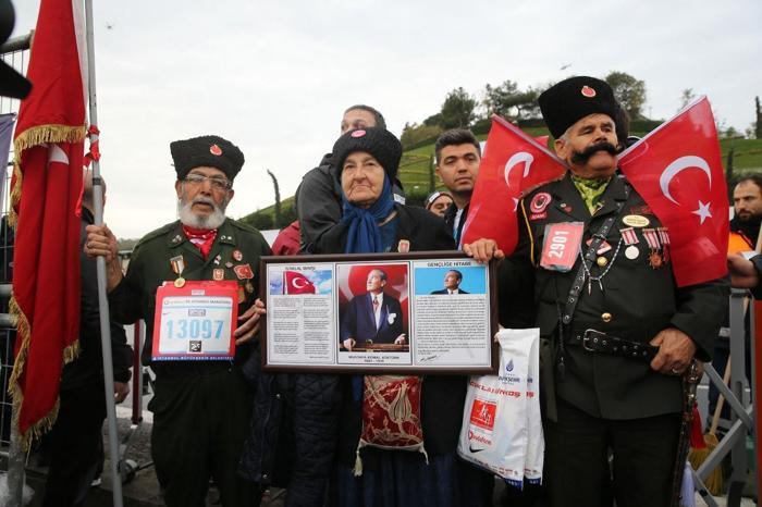 İstanbul Maratonuna damga vuran kareler...