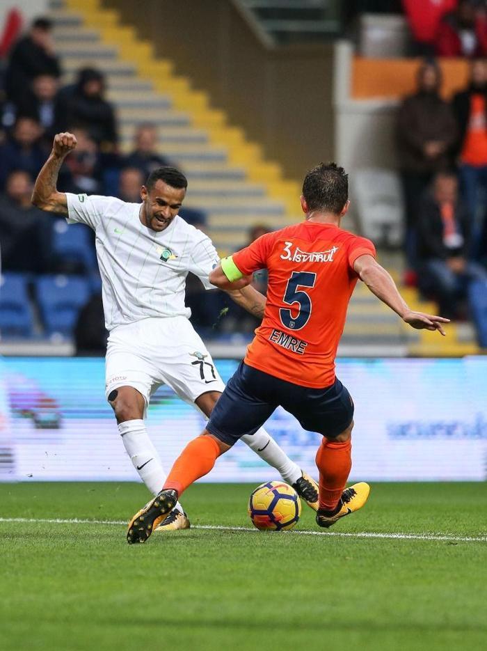 Emre Belözğlundan önemli açıklamalar