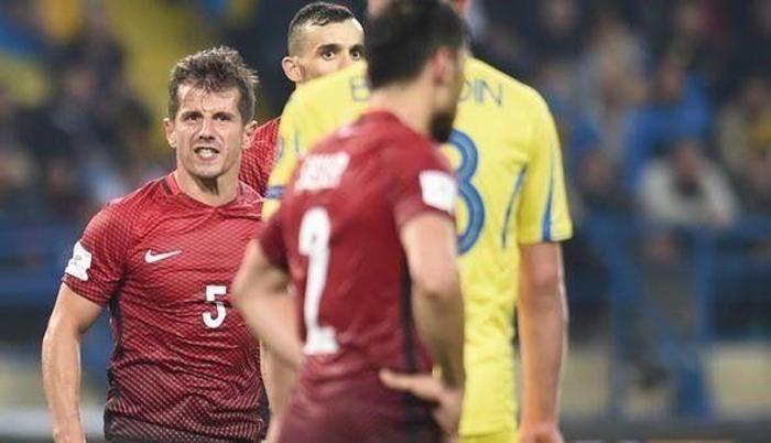 Emre Belözğlundan önemli açıklamalar