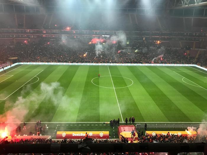 Galatasaray idmanını 40 bin kişi Türk Telekom Stadında takip etti