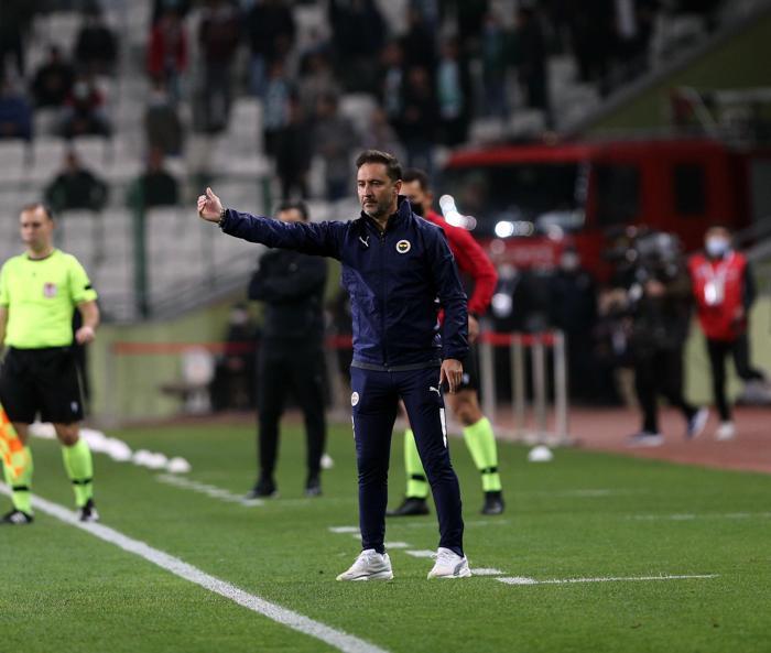 Fenerbahçeden Konyada şok başlangıç Vitor Pereira, çılgına döndü