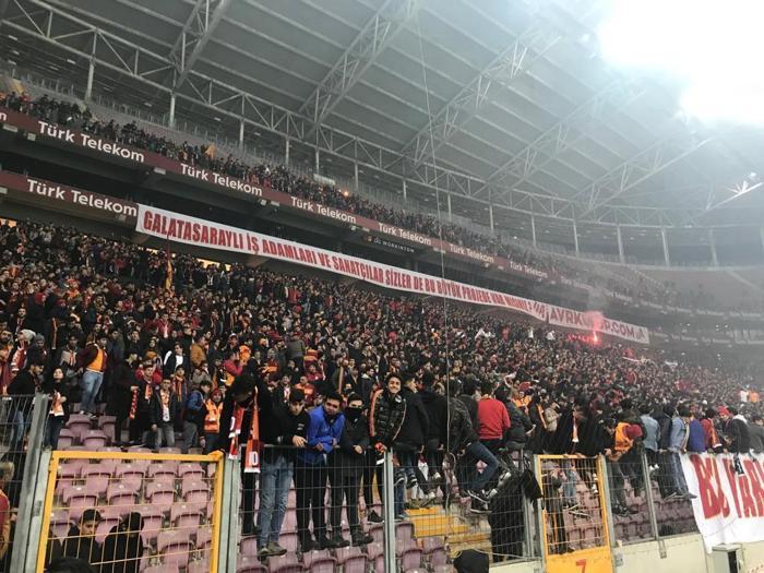 Galatasaray idmanını 40 bin kişi Türk Telekom Stadında takip etti