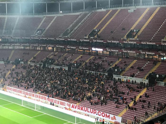 Galatasaray idmanını 40 bin kişi Türk Telekom Stadında takip etti