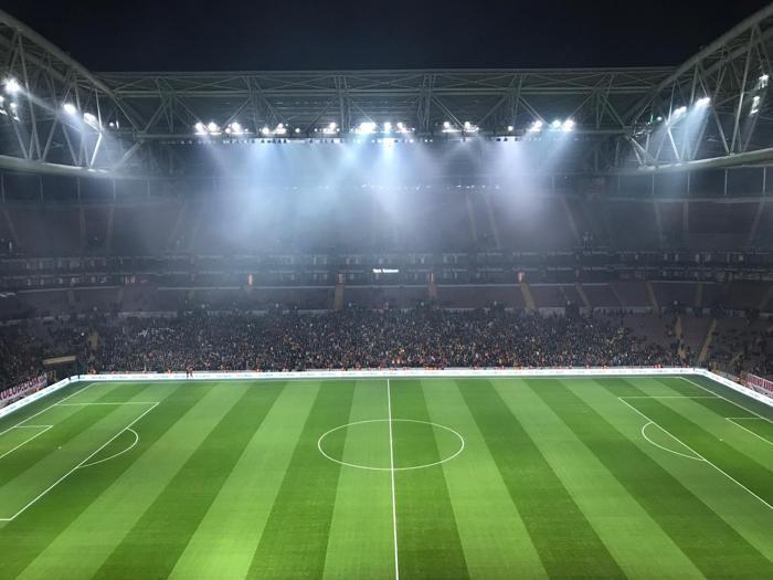 Galatasaray idmanını 40 bin kişi Türk Telekom Stadında takip etti