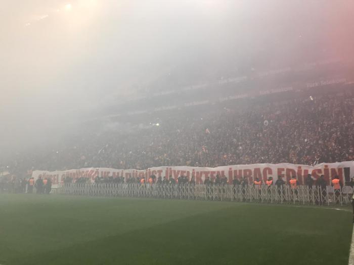 Galatasaray idmanını 40 bin kişi Türk Telekom Stadında takip etti