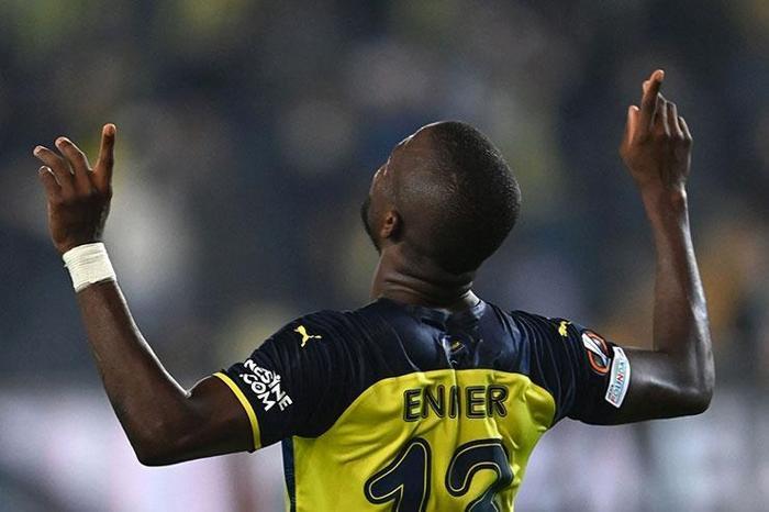 Fenerbahçenin Konyaspor muhtemel 11i Sürpriz tercih