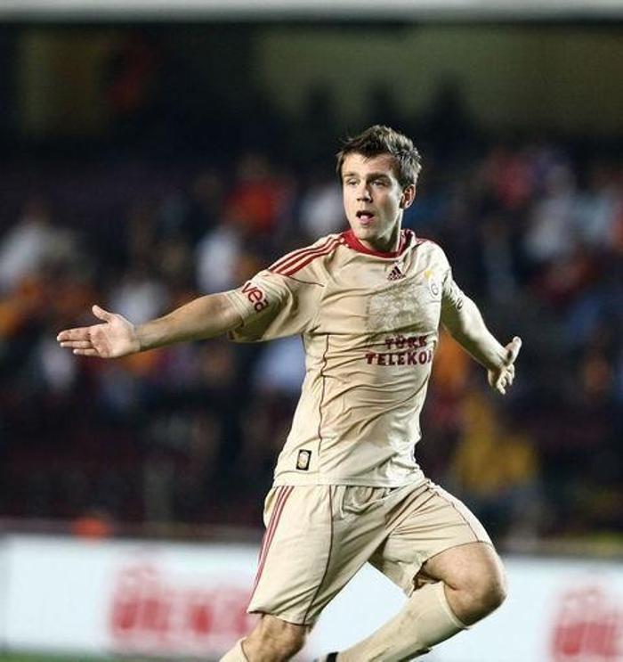 Alex, Hagi ve Sergen Yalçının yerine transfer edilen isimler