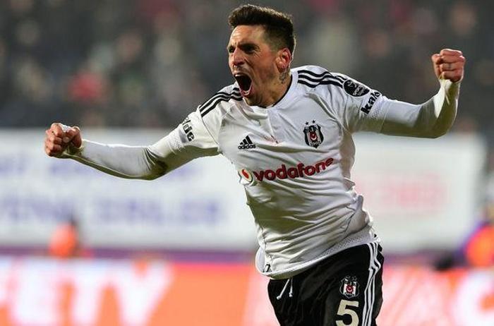 Alex, Hagi ve Sergen Yalçının yerine transfer edilen isimler