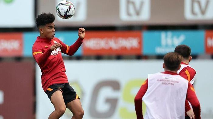 Son dakika Galatasaray haberi Yeni transfer takımdan ayrılıyor Eylülde geldi, Ocakta gidiyor